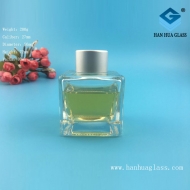 80ml square glass aromatherapy bottle sold directly by the manufacturer